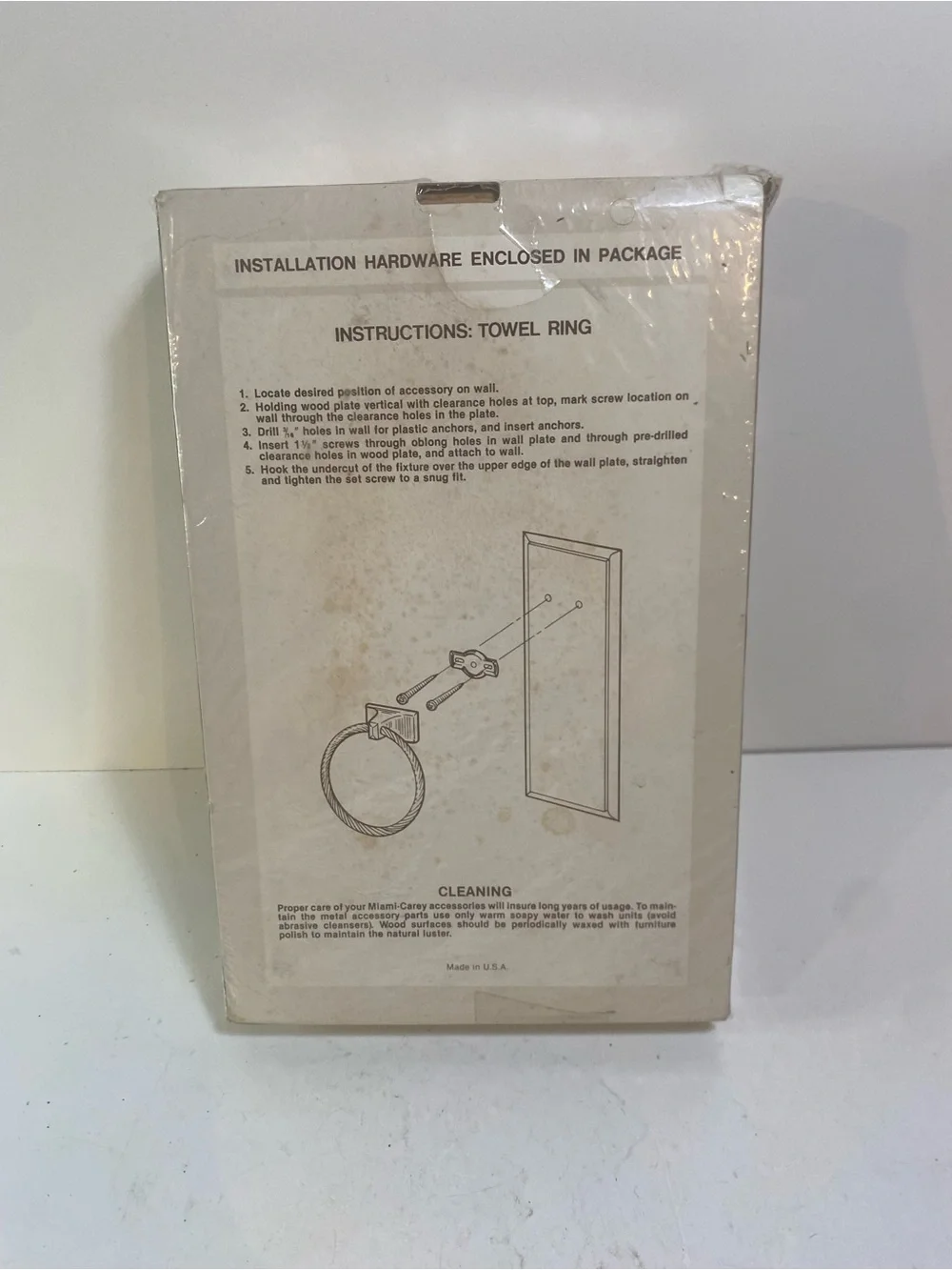 NIB Vintage Miami-Carey Polished Brass & Oak Bathroom Towel Ring